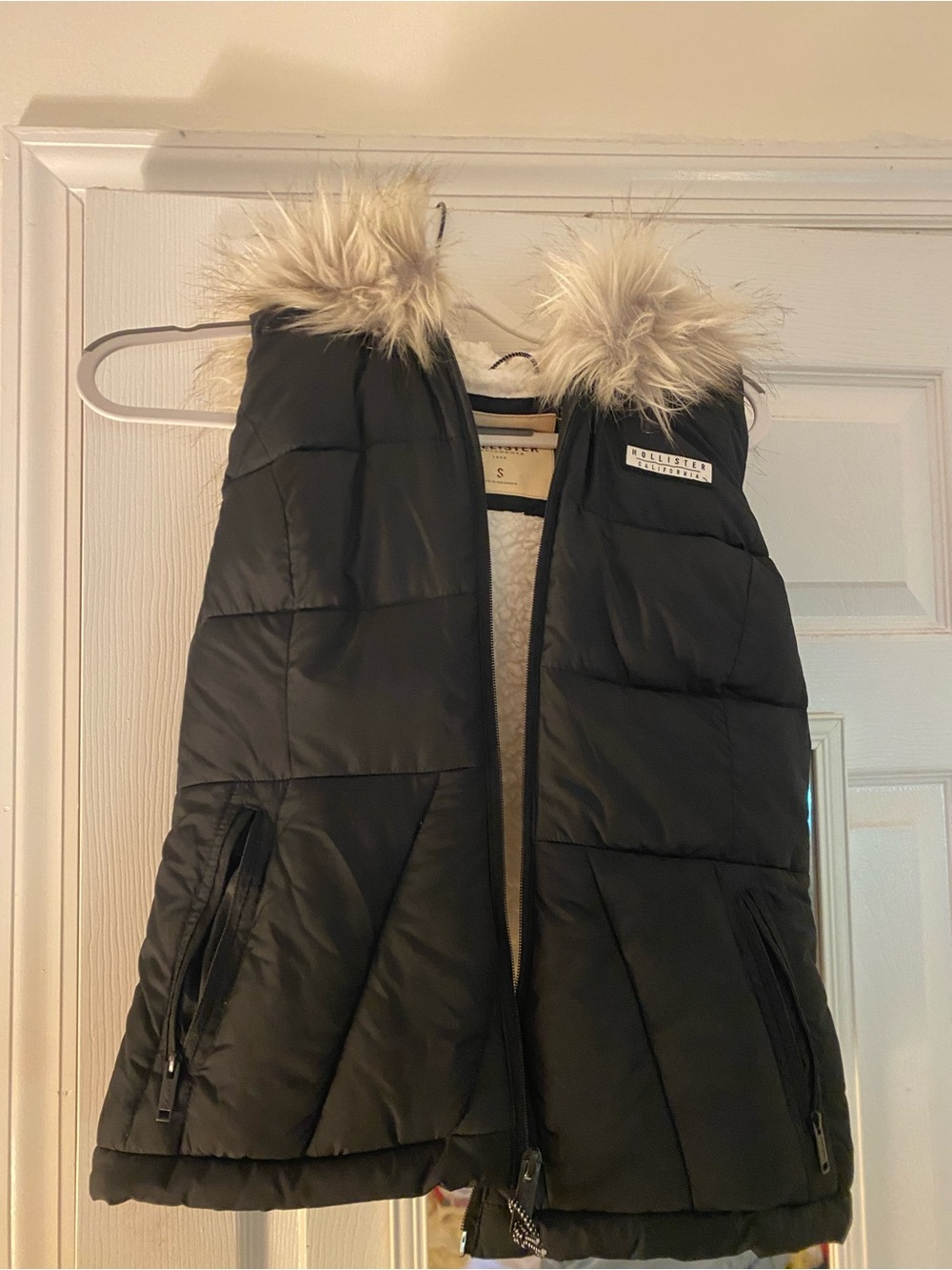 Hollister Black Puffer Vest with Faux Fur Hood